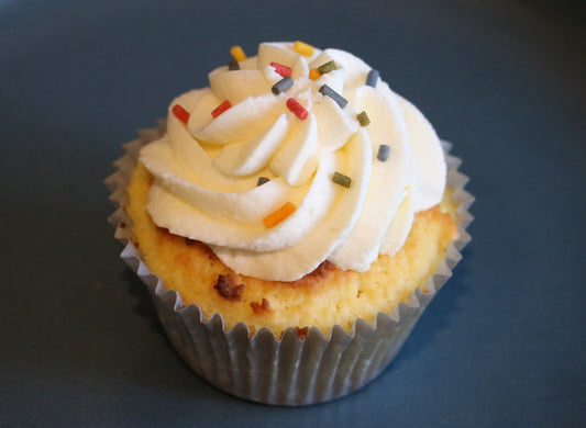 Keto Vanilla Cupcakes